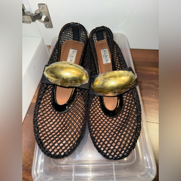 Luxury Fishnet Flats - Picture 1 of 4